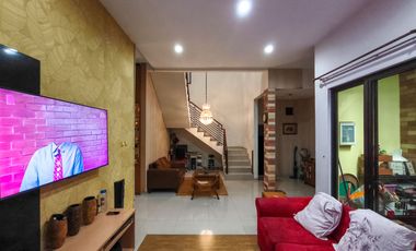 Rumah 2 Lt Siap Huni 15 Menit ke Aeon Mall BSD Dibantu KPR J-37042