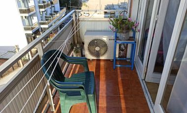 HERMOSO DEPTO CON VISTA AL MAR-Y COCHERA - CENTRO