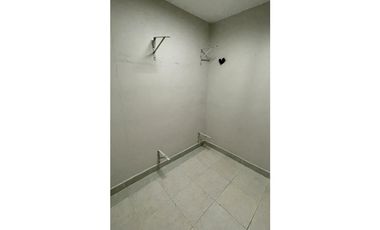 SE VENDE CASA CON PISCINA EN CONDADO DEL REY $697,500