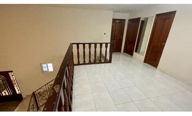 SE VENDE CASA CON PISCINA EN CONDADO DEL REY $697,500