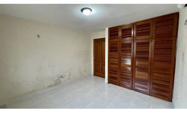 SE VENDE CASA CON PISCINA EN CONDADO DEL REY $697,500