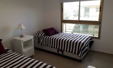 Semipiso de Categoría. 3 dormitorios. Cochera. Building Albar MF