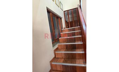 Casa En Venta - Huaycán, Ate Oportunidad Casa En Esquina