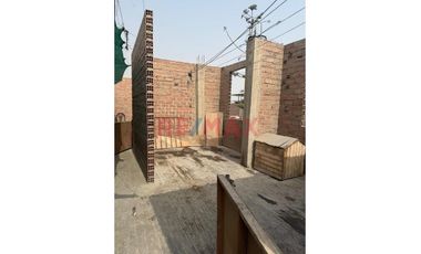 Casa En Venta - Huaycán, Ate Oportunidad Casa En Esquina