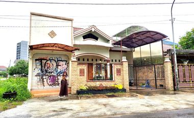 Rumah Strategis Tepi Jalan Aspal dekat RSUD Kota Yogyakarta