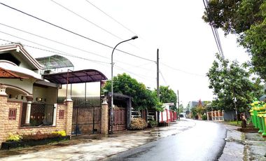 Rumah Strategis Tepi Jalan Aspal dekat RSUD Kota Yogyakarta