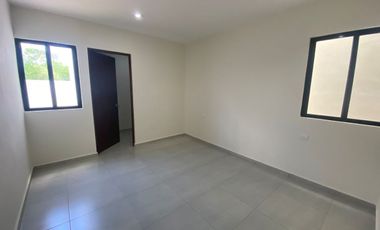 CASA EN VENTA EN DZITYÁ DENTRO DE PRIVADA “DZITYA 9”