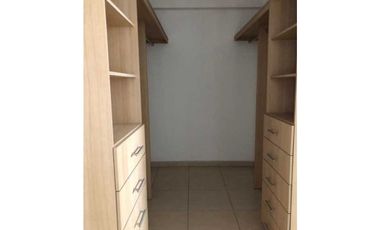 ALQUILO O VENDO APARTAMENTO AMOBLADO EN PH OASIS ON THE BAY