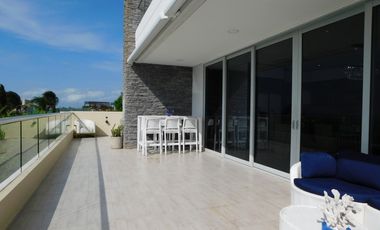 apartamento en arriendo/venta en sabanilla. Cod A93494