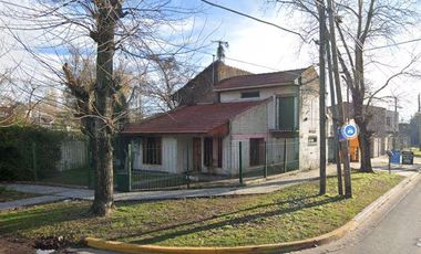 Casa a refaccionar - 500mts2 - City Bell