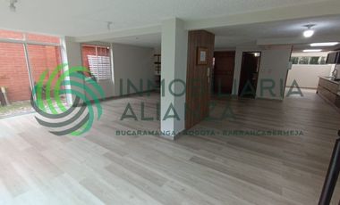 casa en arriendo en lagos del cacique. Cod A7133
