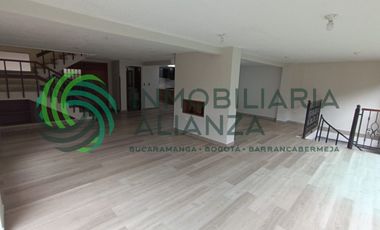 casa en arriendo en lagos del cacique. Cod A7133