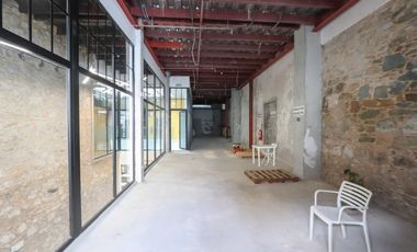 Local Comercial en alquiler en Edificio Casa de oro