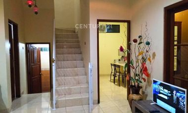 Rumah 2Lt Dalam Perumahan Dengan Onegate System Selatan UIN Jogja