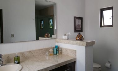 Casa en Venta en Residencial Jardines del Lago, zona poniente de Aguascalientes