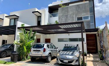 Casa en  Venta en residencial Rio 4 habitaciones y 4 baños