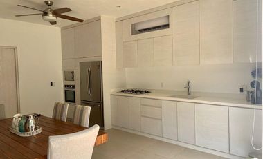 Casa en  Venta en residencial Rio 4 habitaciones y 4 baños