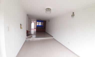 casa en arriendo en conjunto santa librada sector las acacias. Cod A120110