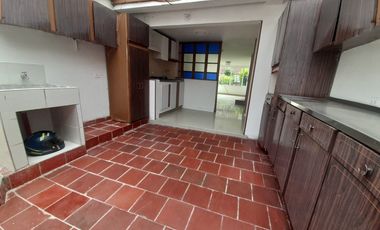 casa en arriendo en conjunto santa librada sector las acacias. Cod A120110
