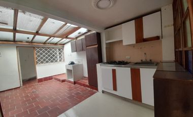 casa en arriendo en conjunto santa librada sector las acacias. Cod A120110