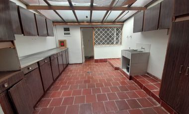 casa en arriendo en conjunto santa librada sector las acacias. Cod A120110