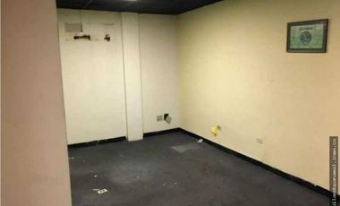 Excelente Galera en Parque Industrial 420M2