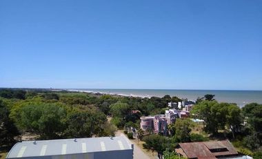 DEPARTAMENTO A METROS DEL MONTE Y DEL MAR