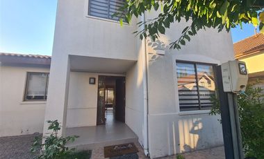 Casa en arriendo AMOBLADA Loteo El Polo, Machalí