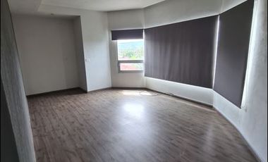 Renta departamento con increíble vista a los Arcos