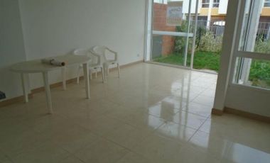 casa en arriendo en el castillo. Cod A1121