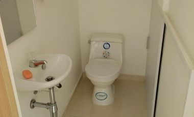 casa en arriendo en el castillo. Cod A1121