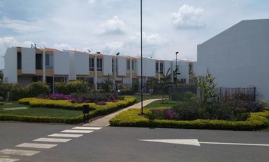 casa en arriendo en el castillo. Cod A1121