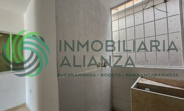apartamento en arriendo en junin i. Cod A15587