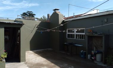 Casa en venta con garage doble