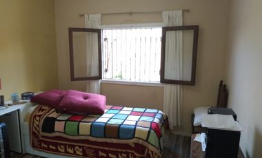 Casa en venta con garage doble