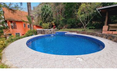 CASA EN ALTOS DEL MARIA ,AMOBLADA CON PISCINA 1920 MTS