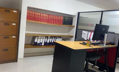 oficina en arriendo en latino. Cod A11063