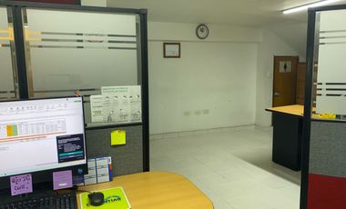 oficina en arriendo en latino. Cod A11063