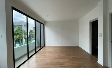 3 Bedroom Townhouse for sale at Malada Maz