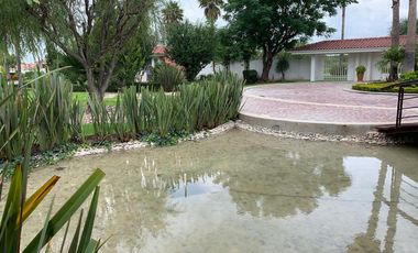 VENDO PALAPA CON PEQUEÑA CASA EN FRACCIONAMIENTO LA HUARACHA LEON UNA HECTAREA