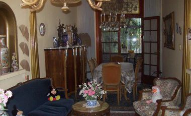 EXCELENTE CASA CON LOTE PROPIO, PARQUE, PILETA, JARDIN DE INVIERNO, TERRAZA, GARAGE