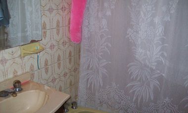 EXCELENTE CASA CON LOTE PROPIO, PARQUE, PILETA, JARDIN DE INVIERNO, TERRAZA, GARAGE