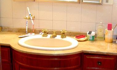 VENTA CASA 5 AMB 570 M2 COCHERA VALENTIN ALSINA LANUS