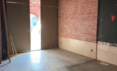 LOCAL COMERCIAL EN RENTA EN ZONA ESMERALDA