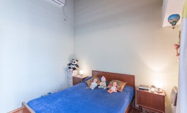 Casa  en Venta Haedo / Moron (B112 964)