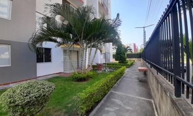 apartamento en arriendo en prados del este. Cod A2175