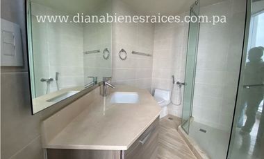 Se vende apartamento en Costa del Este