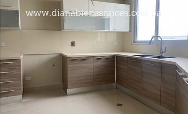 Se vende apartamento en Costa del Este