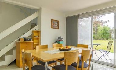 Venta de casa en Echeverria del lago - Canning