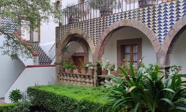 HACIENDA PRECIOSA Y SEÑORIAL en excelentes condiciones.